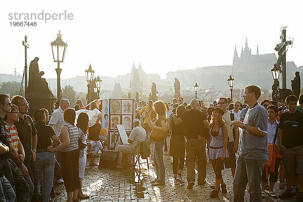 Karlsbrücke  Prag  Tschechische Republik.