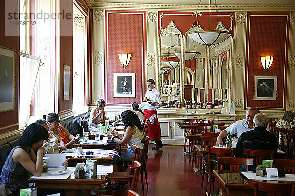 Café Louvre in der Straße Narodni Trida 2  Nove Mesto  Prag  Tschechische Republik.