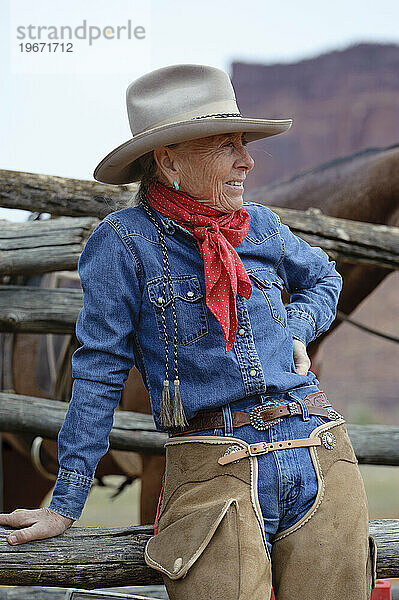 Cowgirl auf einer Ranch  neben dem Canyonlands NP  UT