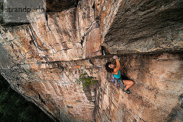 Amanda Milhet – Vogelkäfig – Gunks NY USA Klettern