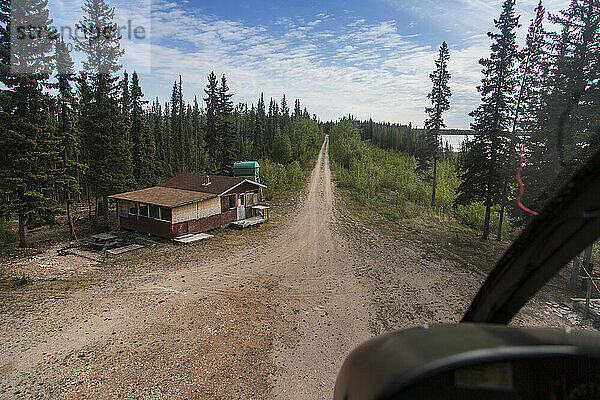 Bilder aus dem Wood Buffalo National Park  dem Nistplatz des gefährdeten Schreikranichs.