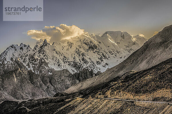 Berge im Karakorum-Gebirge