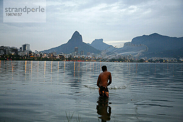 Lagoa Rodrigo de Freitas See  Rio de Janeiro  Brasilien.