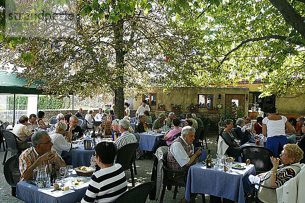 Restaurant Les Lavandes in Monieux  Vacluse  Provence  Frankreich.