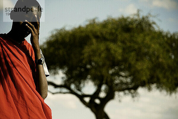 Porträt eines jungen Massai in Masai-Mara  Kenia