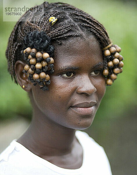 Porträt eines jungen Mädchens aus Sierra Leone