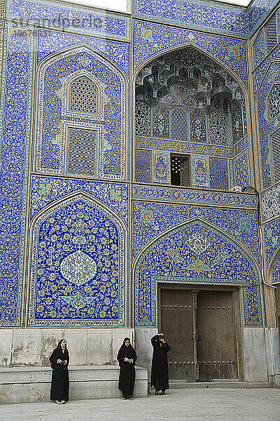 Blau gekachelte Moschee Sheikh Lotfollah in Isfahan  Iran.
