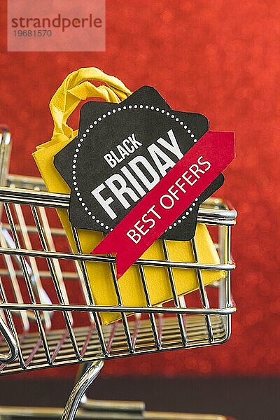 Papier mit black friday beste Angebote Inschrift