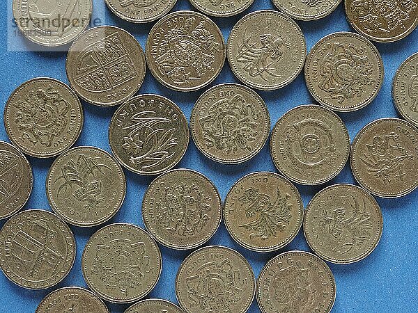 Pfundmünzen  Vereinigtes Königreich über blau