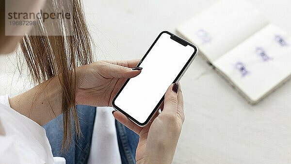 Blogger überprüft leeres Telefon