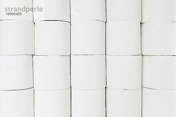 Nahaufnahme von Toilettenpapierrollen