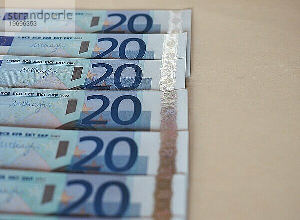 Euro (EUR) Banknoten  Europäische Union (EU) mit Kopierraum
