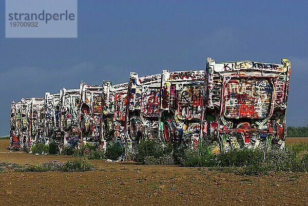 Cadillac Ranch  Auto  Automobil  Klimakrise  Verbrennungsmotor  Freiheit  Mobilität  Geschichte  historisch  Kunst  Graffiti  Amarillo  Texas  USA  Nordamerika