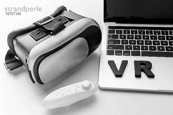 Draufsicht Virtual Reality Simulator mit Laptop 4