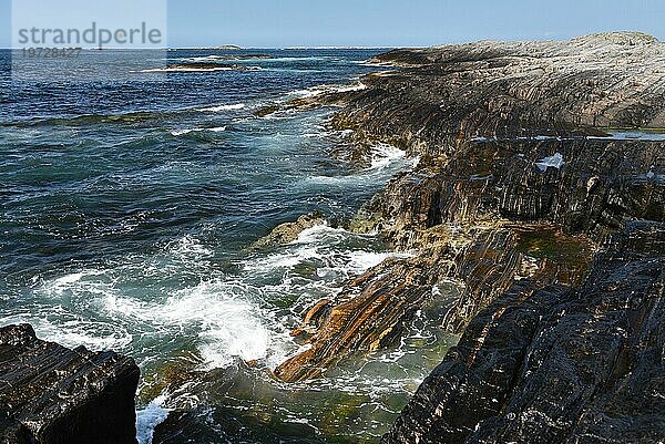 Schärenlandschaft an der Atlantikküste in Norwegen