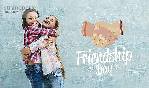 Beste Freunde feiern den Tag der Freundschaft