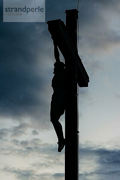 Kruzifix  Gipfelkreuz  Jesus  Silhouette  Schwarzenberg  Bayern  Deutschland  Europa