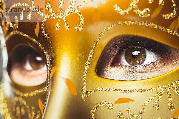 Augen Frau goldene Maske