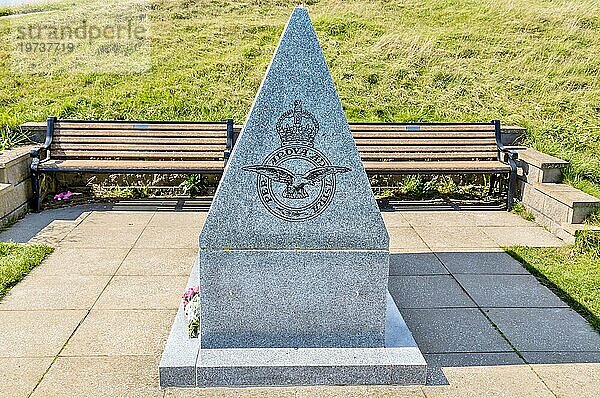 RAF Bomber Command Memorial  errichtet im Jahr 2012 zum Gedenken an die 110.000 Flugzeugbesatzungen des Bomber Command im Zweiten Weltkrieg  von denen 55.573 ihr Leben verloren  Beachy Head  in der Nähe von Eastbourne  East Sussex  England  Vereinigtes Königreich  Europa