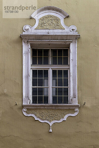 Detail des Fensters in der Altstadt von Bozen (Bozen)  Bezirk Bozen  Südtirol (Südtirol)  Italien  Europa