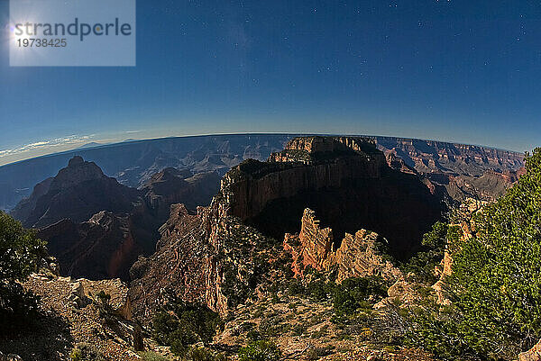 Wotans Thron im Mondlicht  Grand Canyon North Rim  Grand Canyon  Arizona  Vereinigte Staaten von Amerika  Nordamerika