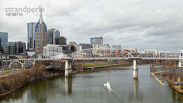 Skyline  Cumberland River  Nashville  Tennessee  Vereinigte Staaten von Amerika  Nordamerika