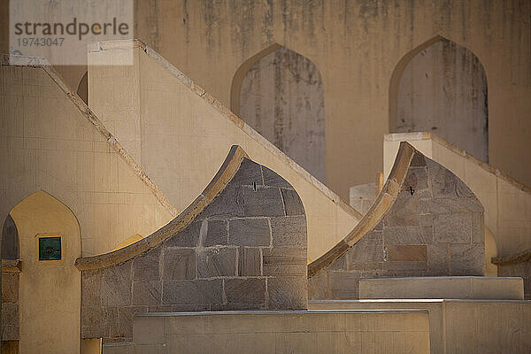 Jantar Mantar  ein Observatorium mit astronomischen Instrumenten  in Jaipur  Indien; Jaipur  Rajasthan  Indien