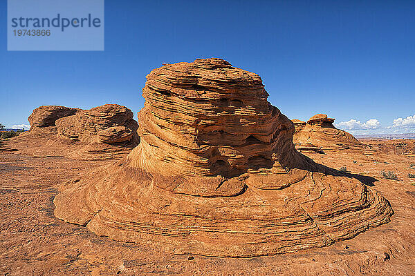 Gutes Beispiel für die Naturgewalten  die im Norden Arizonas in der als Horseshoe Bend bekannten Gegend wirken. Page  Arizona  Vereinigte Staaten von Amerika