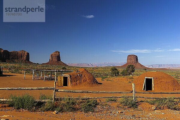 Navajo hogan  Unterkunft  Wohnen  Indianer  Indige im Monument Valley  USA  Nordamerika