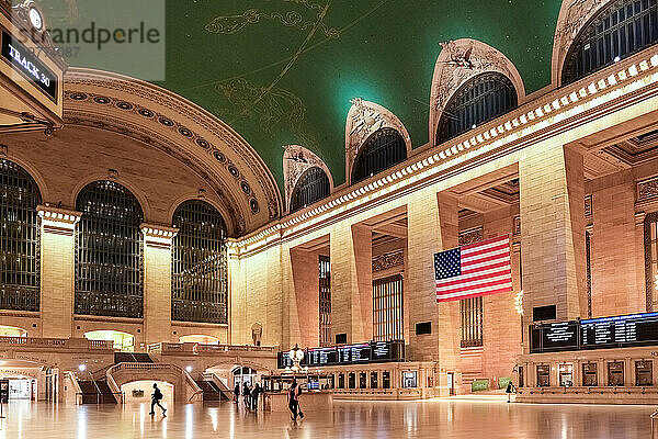 Architektonisches Detail des Grand Central Terminal (GCT) (Grand Central Station) (Grand Central)  einem S-Bahn-Terminal  dem drittgrößten von Nordamerika  Midtown Manhattan  New York City  Vereinigte Staaten von Amerika  Nordamerika