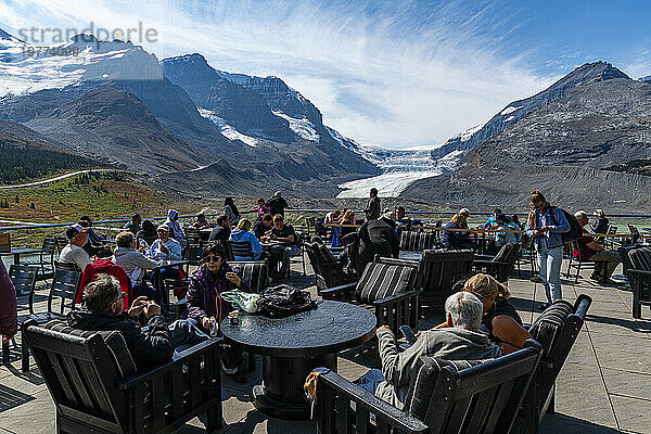 Outdoor-Plattform  Columbia Icefield  Glacier Parkway  Alberta  Kanada  Nordamerika