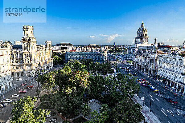 Blick über den Parque Central  Havanna  Kuba  Westindische Inseln  Mittelamerika