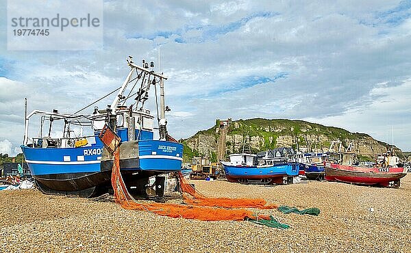 Fischerboote am Stade (Fischerstrand) in Hastings  East Sussex  England  Vereinigtes Königreich  Europa