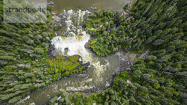 Luftaufnahme des Pisew Falls Provincial Park  Thompson  Manitoba  Kanada  Nordamerika