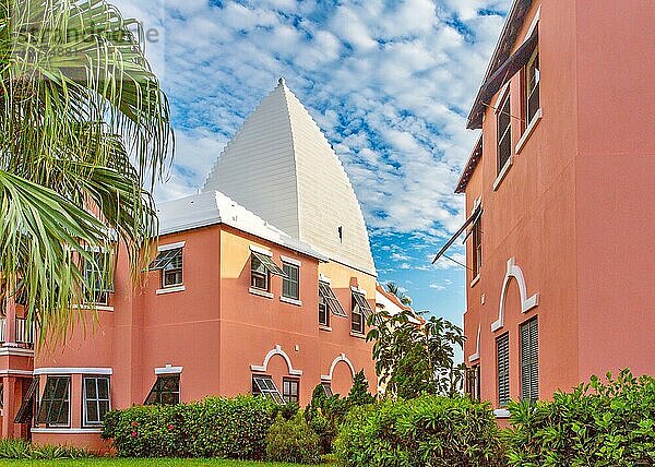 Moderne Bermuda-Architektur  die die traditionellen Buttery-Gebäude auf der Insel Bermuda  Atlantik und Nordamerika widerspiegelt