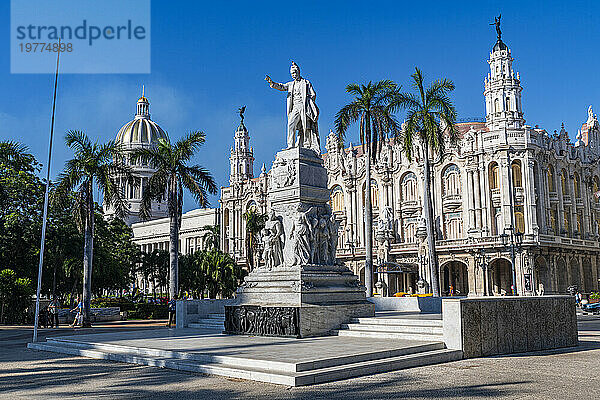 Jose Marti-Statue im Parque Central  Havanna  Kuba  Karibik  Mittelamerika