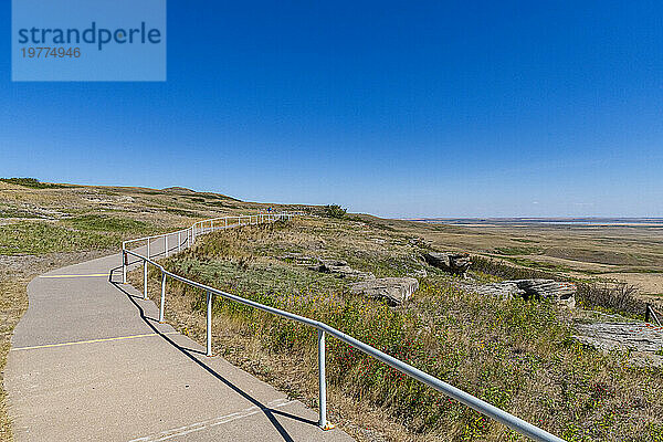 Cliff of the Head zertrümmert beim Buffalo Jump  UNESCO-Weltkulturerbe Alberta  Kanada  Nordamerika