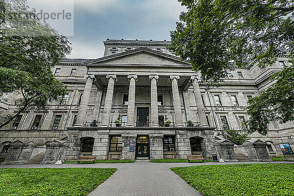 Finanzzentrum der Altstadt von Montreal  Quebec  Kanada  Nordamerika