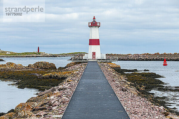 Leuchtturm von St. Pierre  Territorialgemeinschaft Saint-Pierre und Miquelon  Überseegemeinschaft Frankreich  Nordamerika