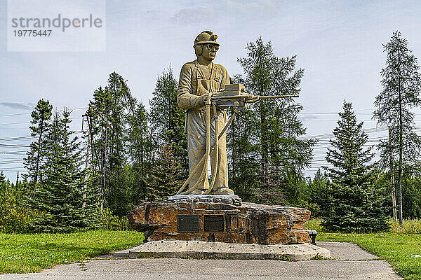 Miner Monument  Thompson  Manitoba  Kanada  Nordamerika