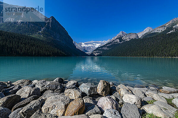 Lake Louise  Banff-Nationalpark  UNESCO-Weltkulturerbe  Alberta  Rocky Mountains  Kanada  Nordamerika