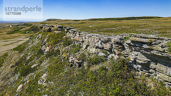 Luftaufnahme des beim Buffalo Jump zertrümmerten Kopfes  UNESCO-Weltkulturerbe  Alberta  Kanada  Nordamerika