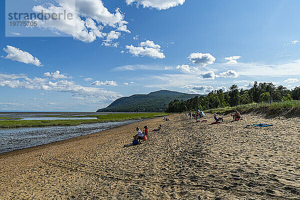 Strand in Baie-Saint-Paul  Quebec  Kanada  Nordamerika