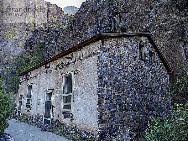 Verlassenes Gebäude aus dem späten 19. Jahrhundert vom Van Patten Mountain Camp  Dripping Springs Trail  Las Cruces  New Mexico  Vereinigte Staaten von Amerika  Nordamerika