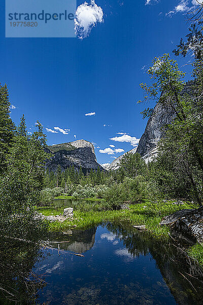 Mirror Lake im Tenaya Canyon  Yosemite-Nationalpark  UNESCO-Weltkulturerbe  Kalifornien  Vereinigte Staaten von Amerika  Nordamerika