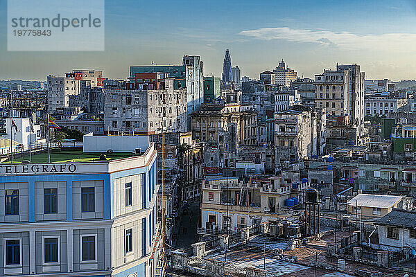 Blick über die Altstadt von Havanna  Kuba  Westindien  Mittelamerika