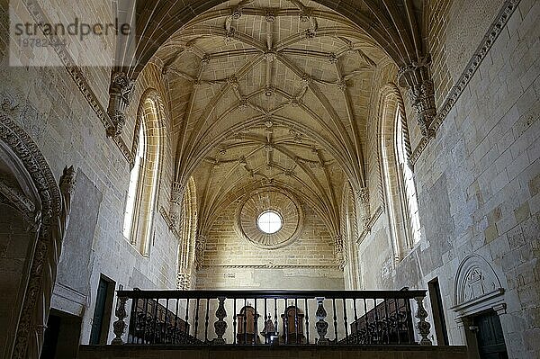 Innenansicht  Christusritterkirche  Templerburg (Convento de Cristo)  Tomar  Santarém  Portugal  Europa
