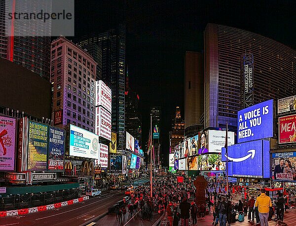 Ein Panoramabild des Times Square