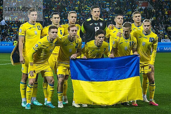 Die Nationalmannschaft der Ukraine beim Mannschaftsfoto vor dem Spiel  Fußballspiel