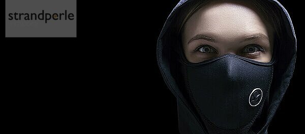 Porträt eines Mädchens mit einer Schutzmaske. Das Konzept des Kampfes gegen die Epidemie. Gemischte Medien